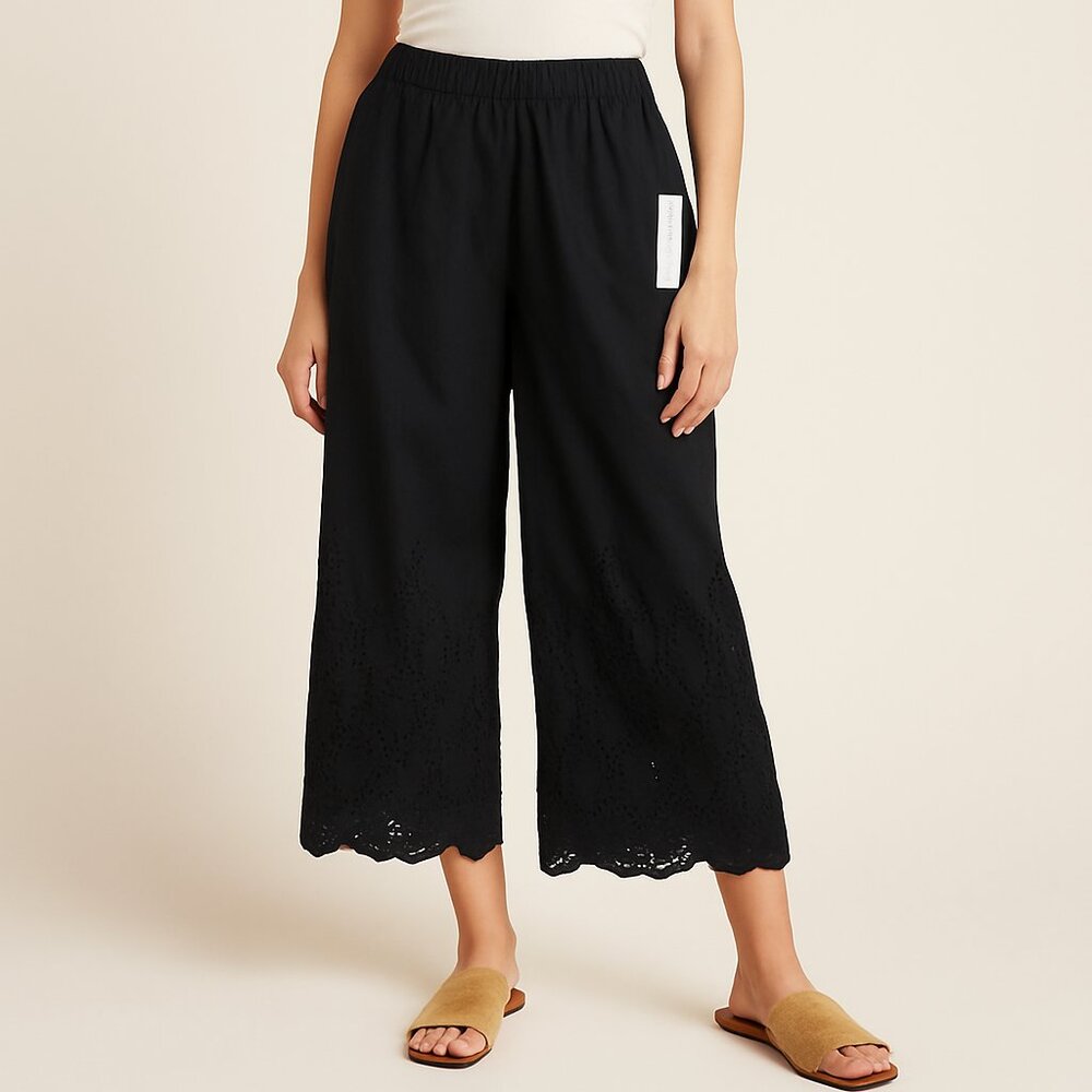 Anthropologie Eyelet Wide Leg Black Cropped Pants – Women’s Size 2 NWT‎